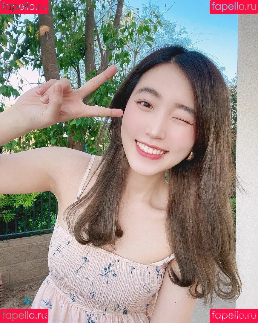 Yoojin Onlyfans Photo Gallery 