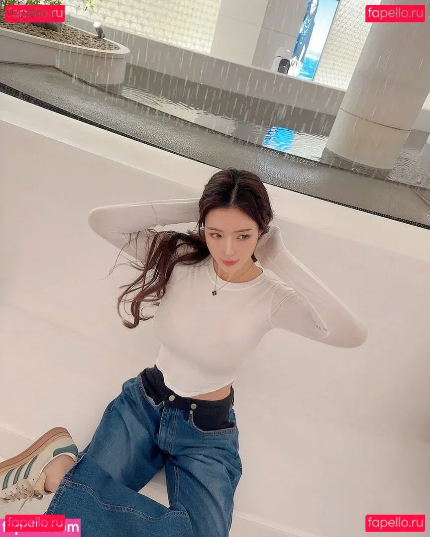 Yoojin Onlyfans Photo Gallery 