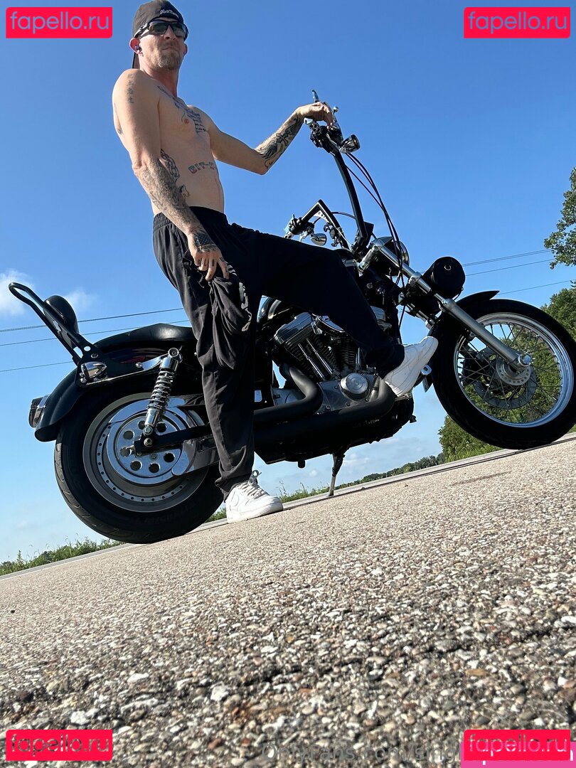 singledadlife35 Nude Onlyfans Photo 3