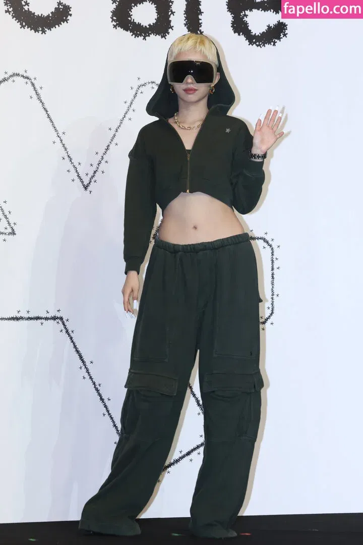 tiny.pretty.j Onlyfans Photo Gallery 