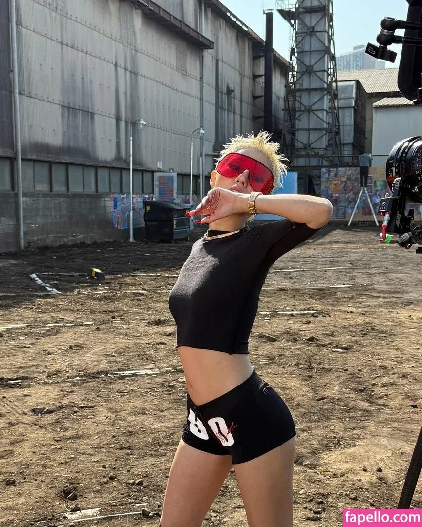 tiny.pretty.j Onlyfans Photo Gallery 