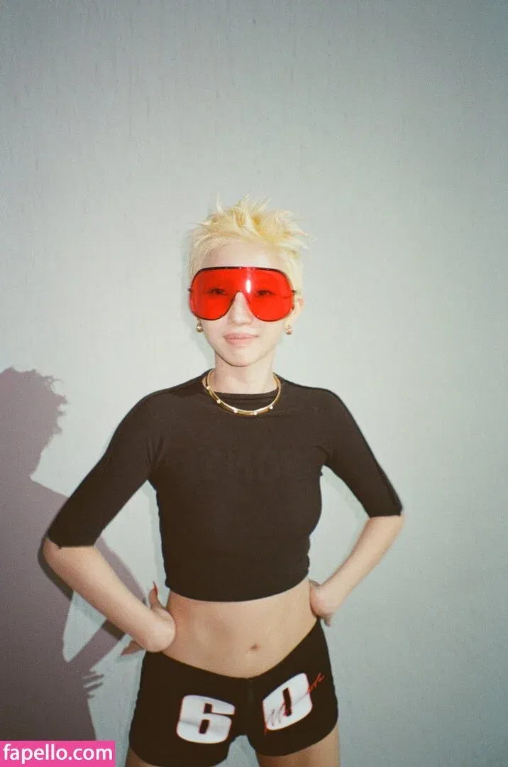 tiny.pretty.j Onlyfans Photo Gallery 