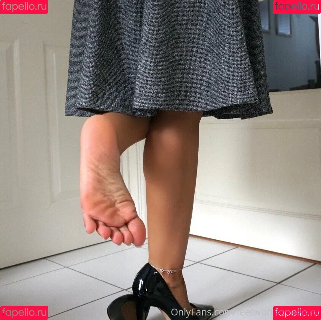 feetworthfollowing Onlyfans Photo Gallery 