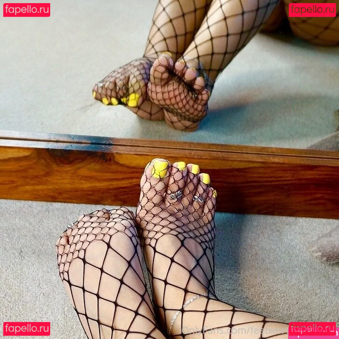 feetworthfollowing Onlyfans Photo Gallery 