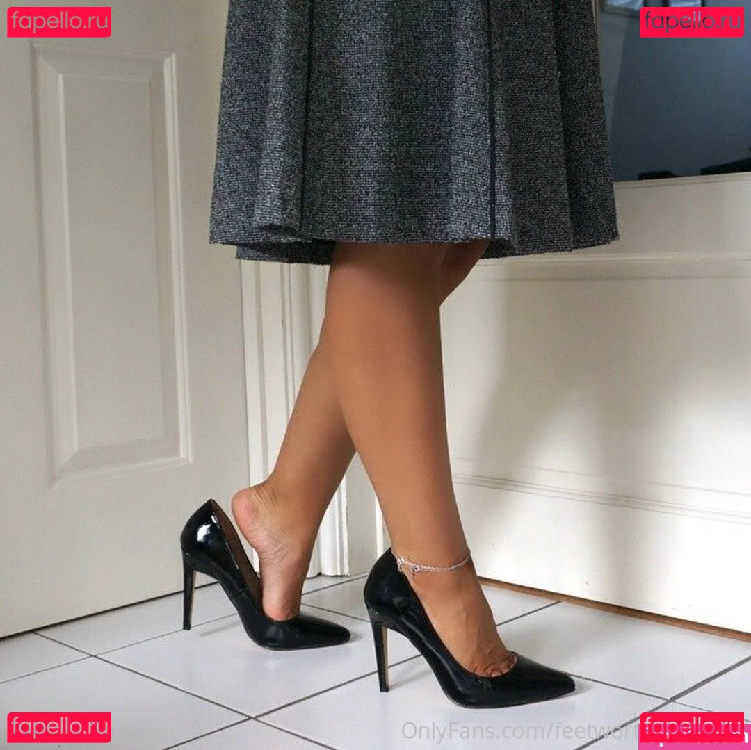 feetworthfollowing Onlyfans Photo Gallery 