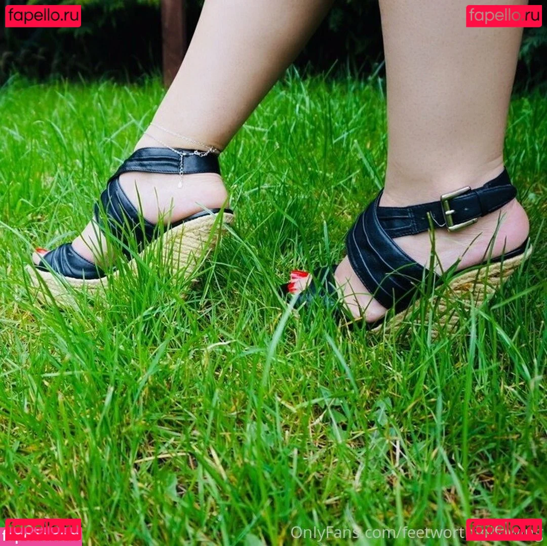 feetworthfollowing Onlyfans Photo Gallery 