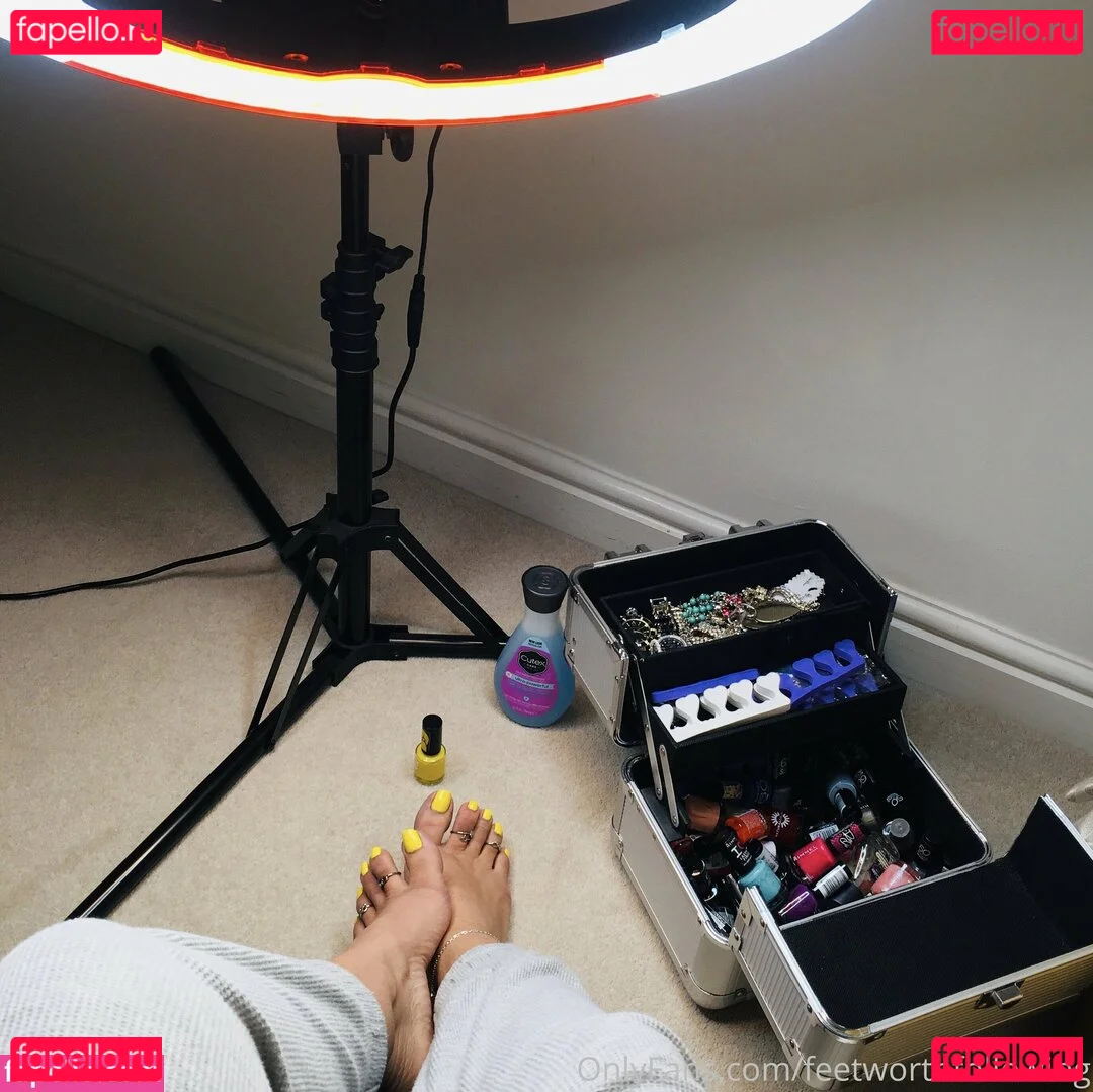 feetworthfollowing Onlyfans Photo Gallery 