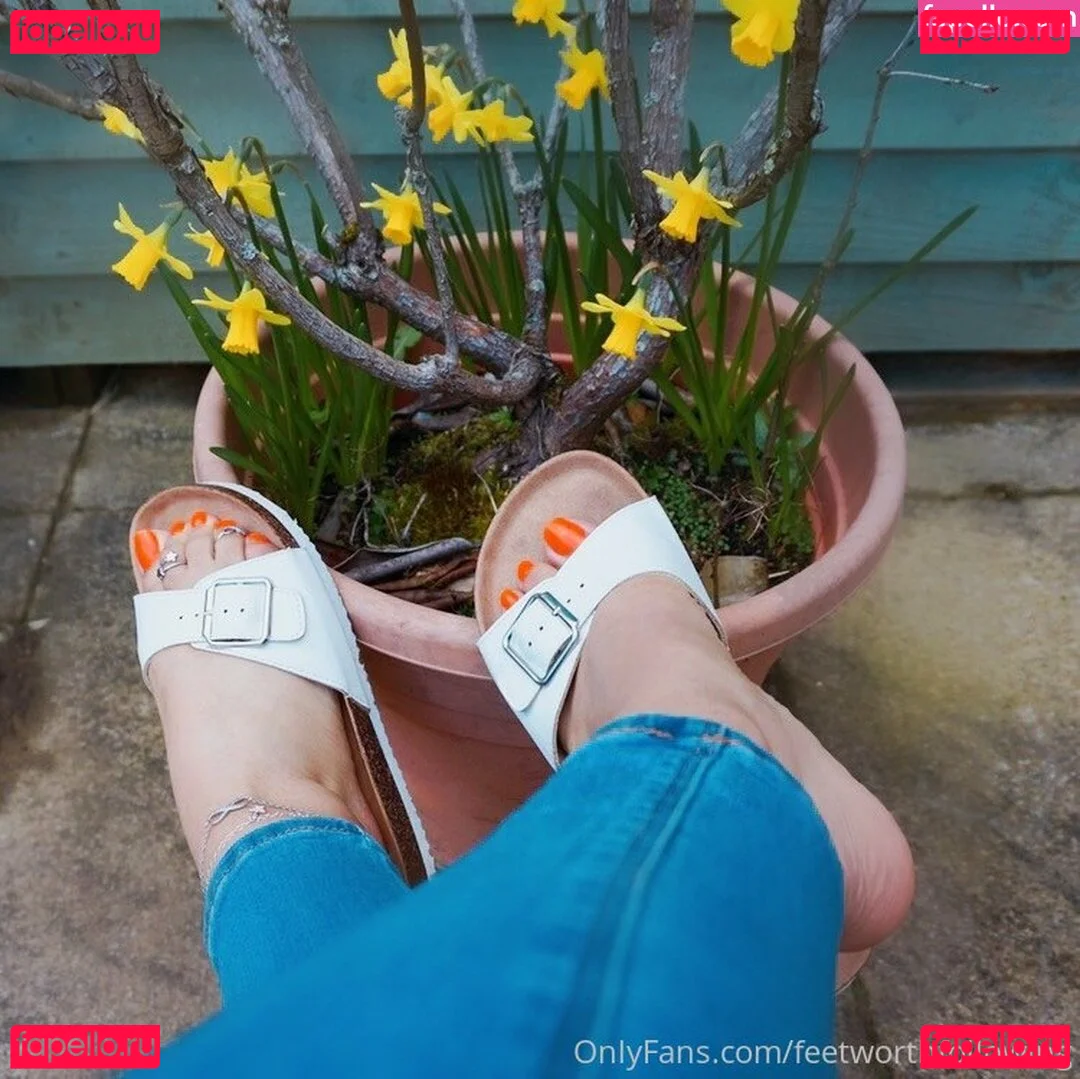 feetworthfollowing Onlyfans Photo Gallery 