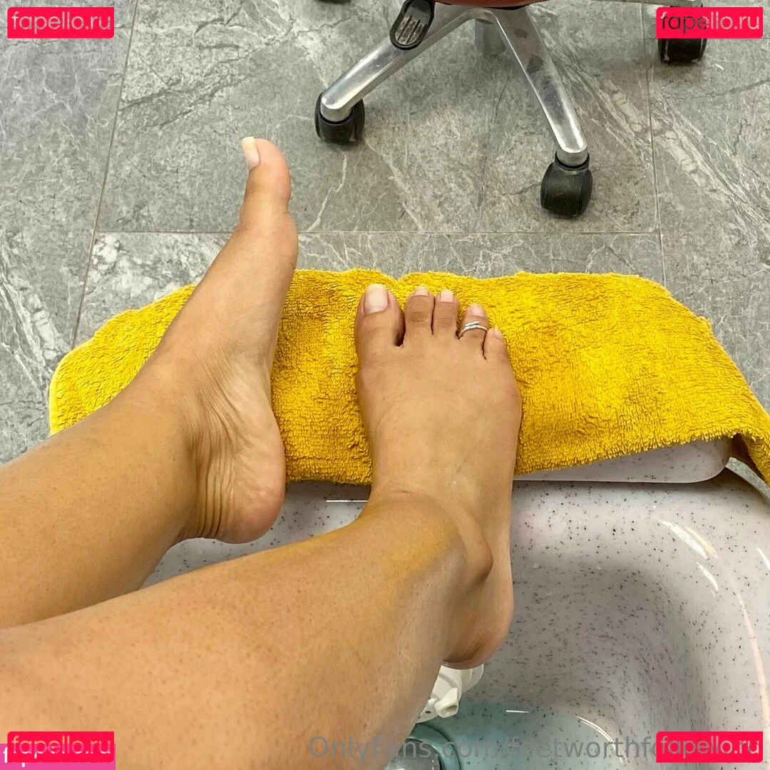 feetworthfollowing Onlyfans Photo Gallery 