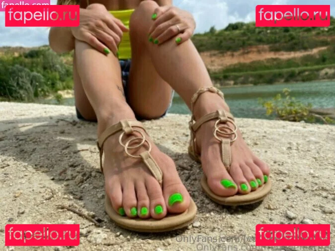 feetworthfollowing Onlyfans Photo Gallery 