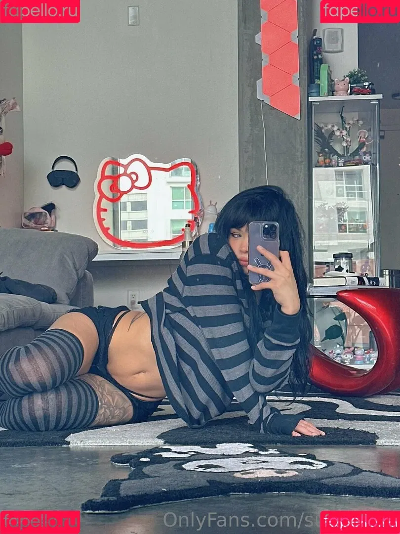 suikomuu Onlyfans Photo Gallery 