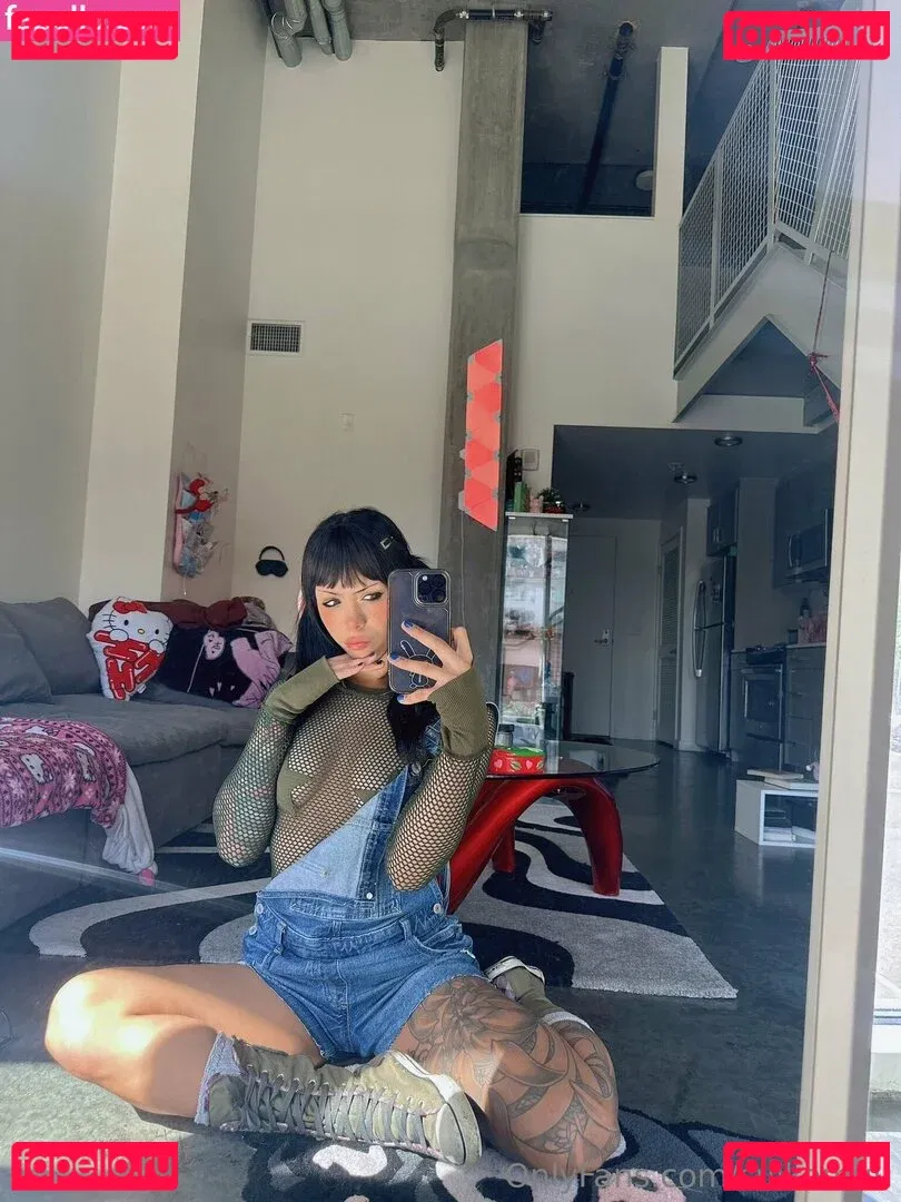 suikomuu Onlyfans Photo Gallery 