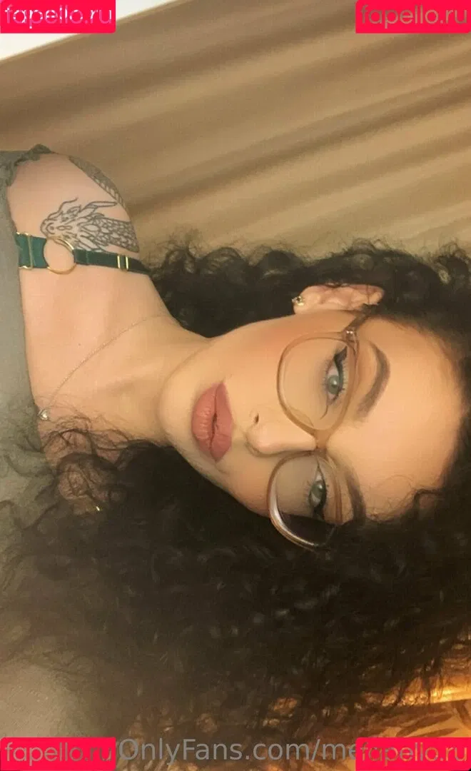 mellany18 Onlyfans Photo Gallery 