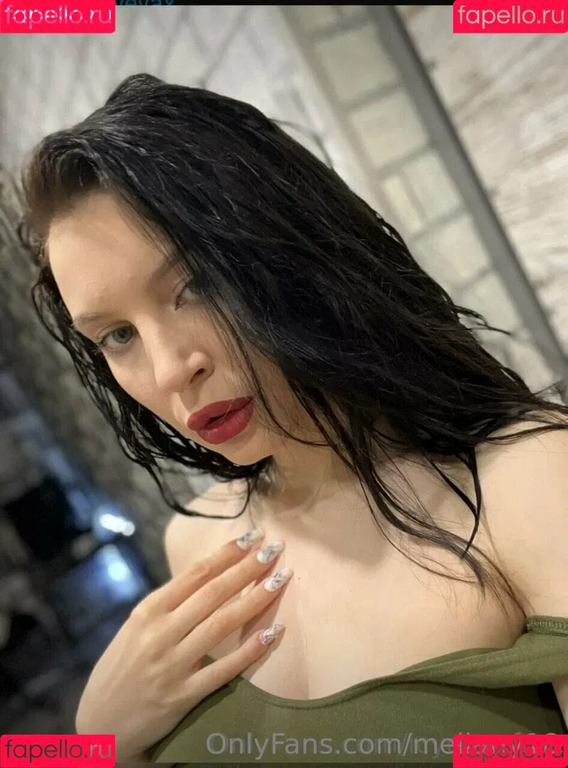 mellany18 Onlyfans Photo Gallery 
