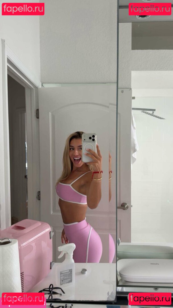 Athena Paris Nude Onlyfans Photo 9