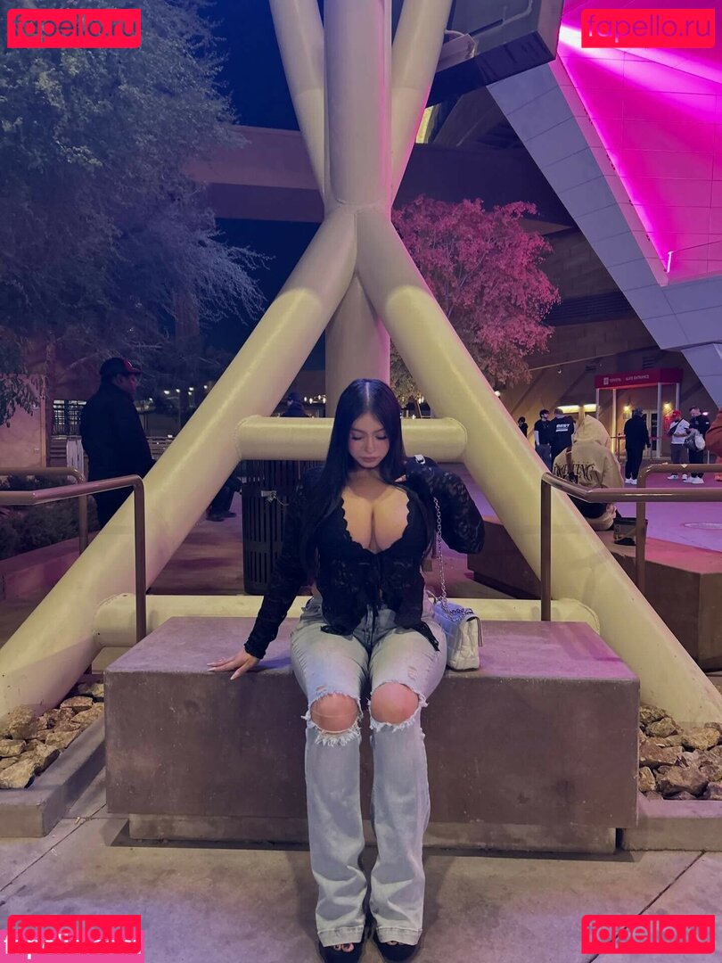 saucyysuzzy Nude Onlyfans Photo 30