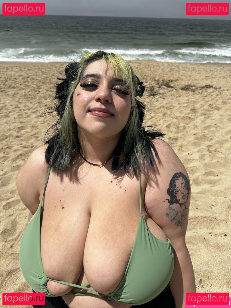 Smilezlots96 Nude Onlyfans Photo 30