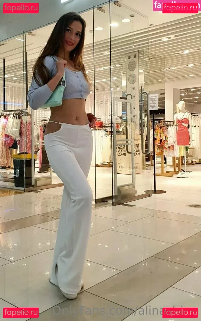 alinashine Onlyfans Photo Gallery 