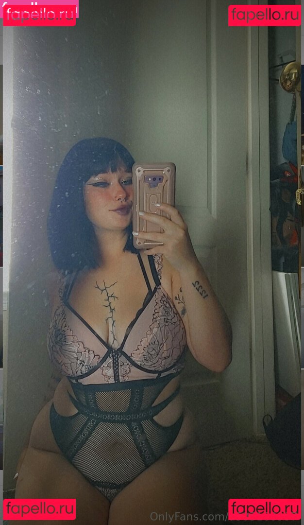 mysticaldesire.s Nude Onlyfans Photo 5