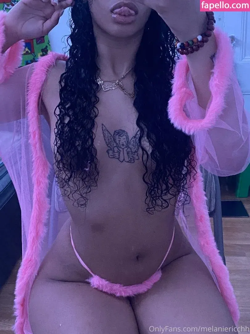 melaniericchh Onlyfans Photo Gallery 
