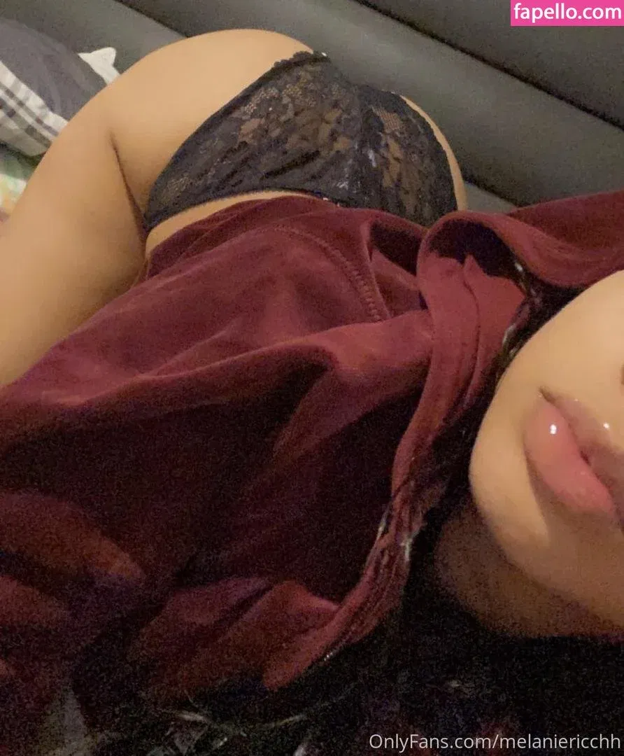 melaniericchh Onlyfans Photo Gallery 