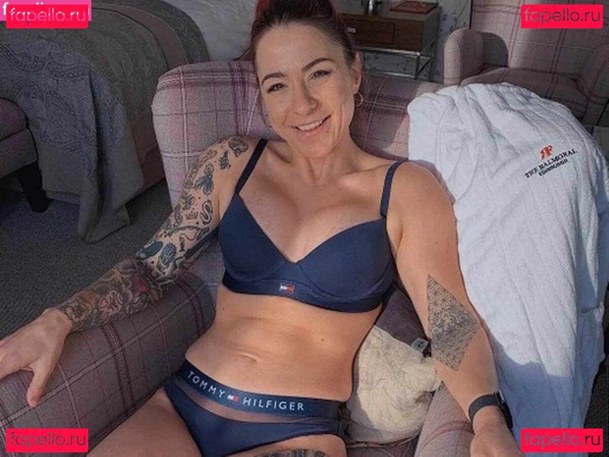 Lucy Spraggan Nude Onlyfans Photo 32