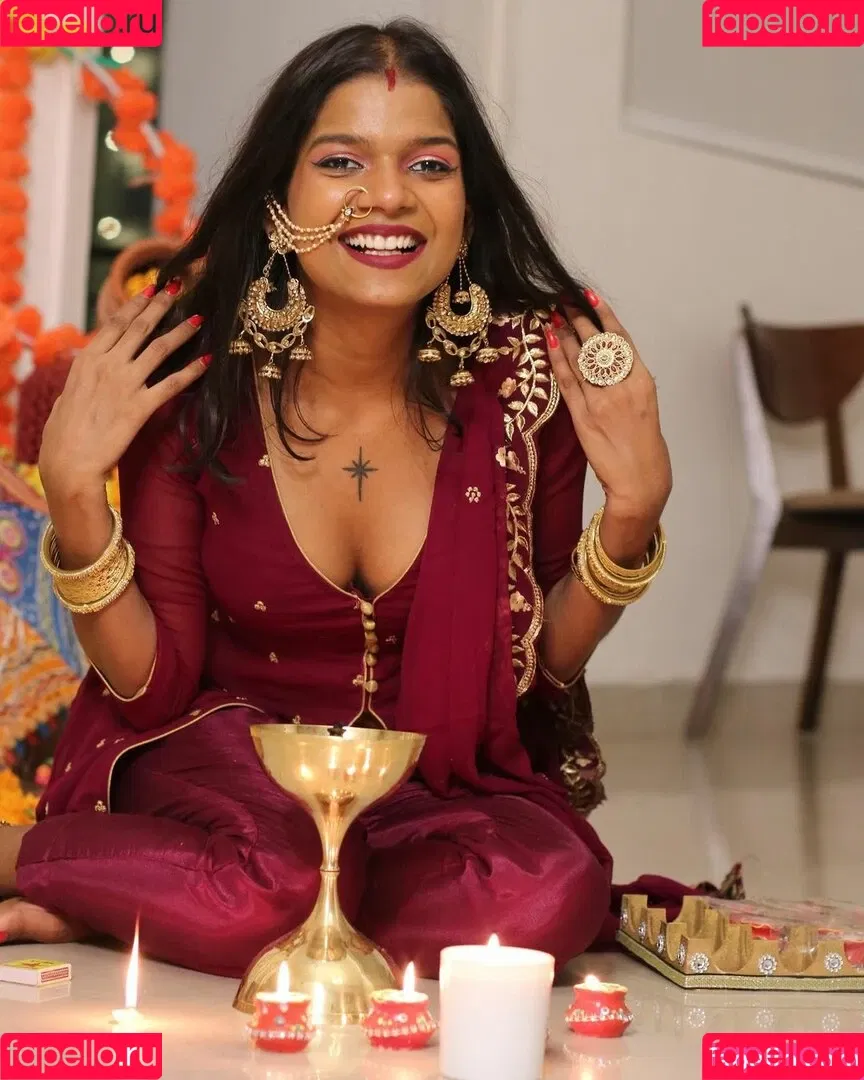 Khyatishree Onlyfans Photo Gallery 