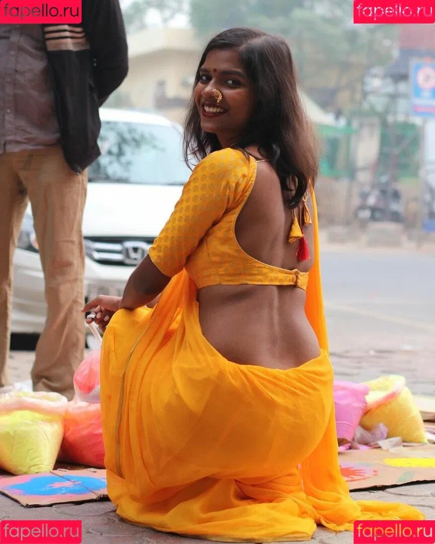 Khyatishree Onlyfans Photo Gallery 