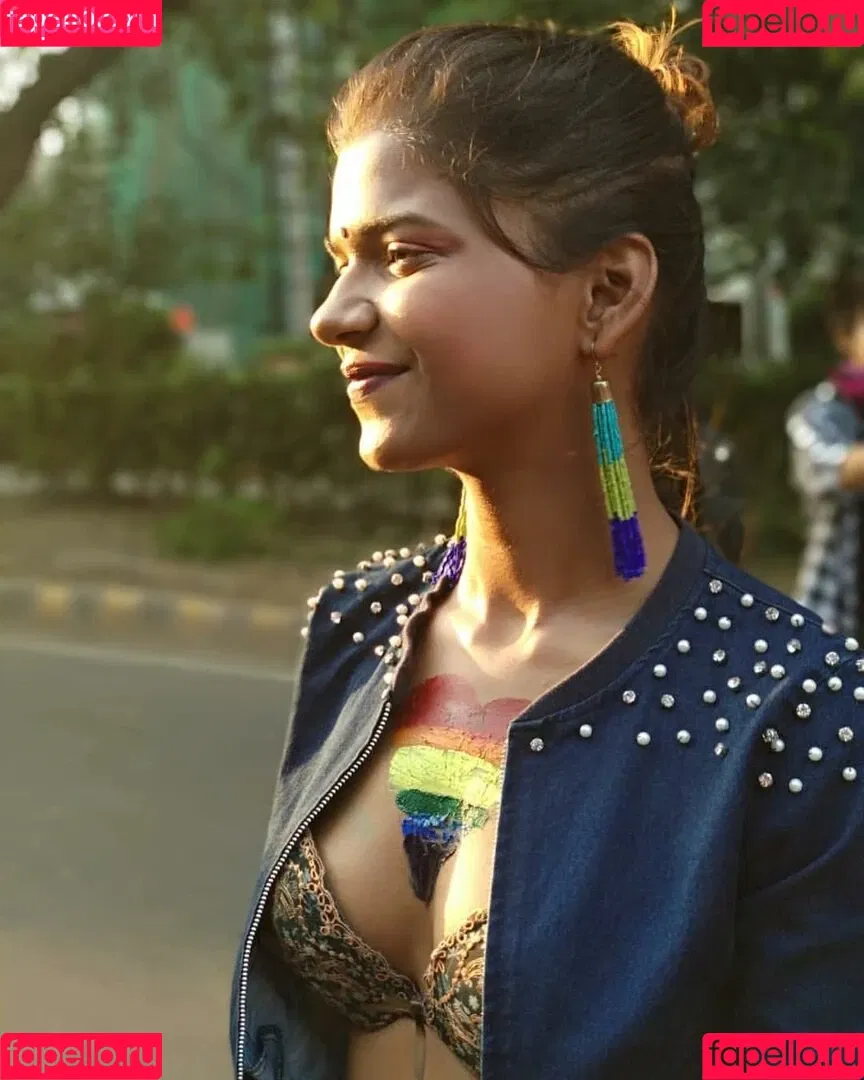 Khyatishree Onlyfans Photo Gallery 