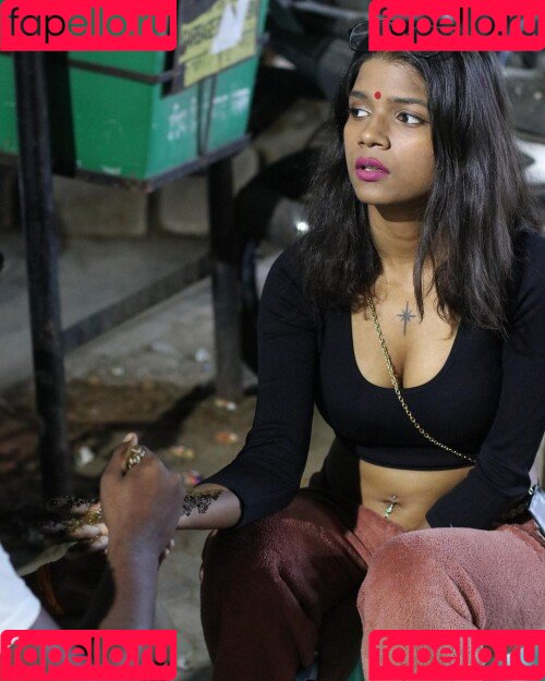 Khyatishree Onlyfans Photo Gallery 