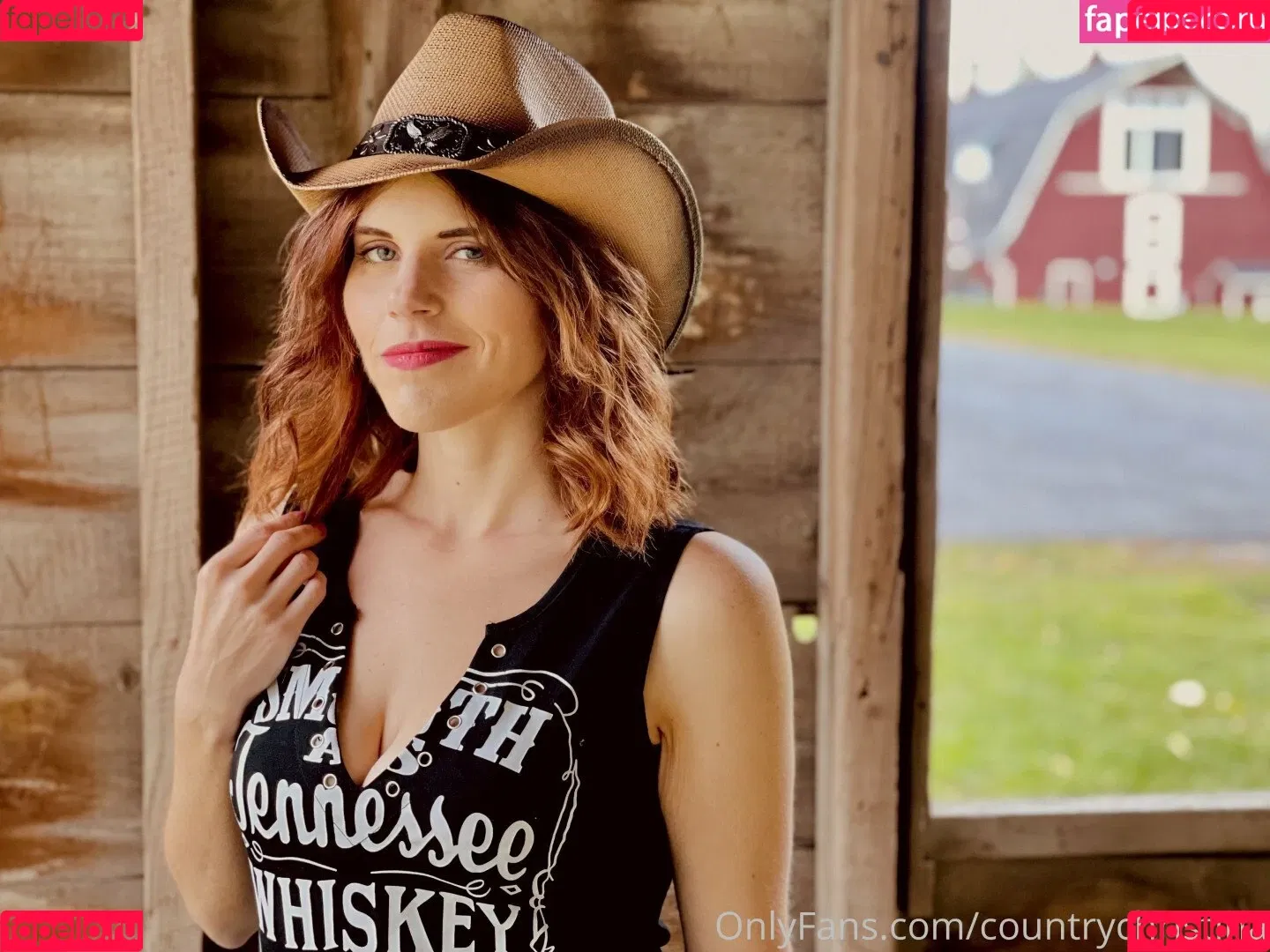 Country Christina Onlyfans Photo Gallery 
