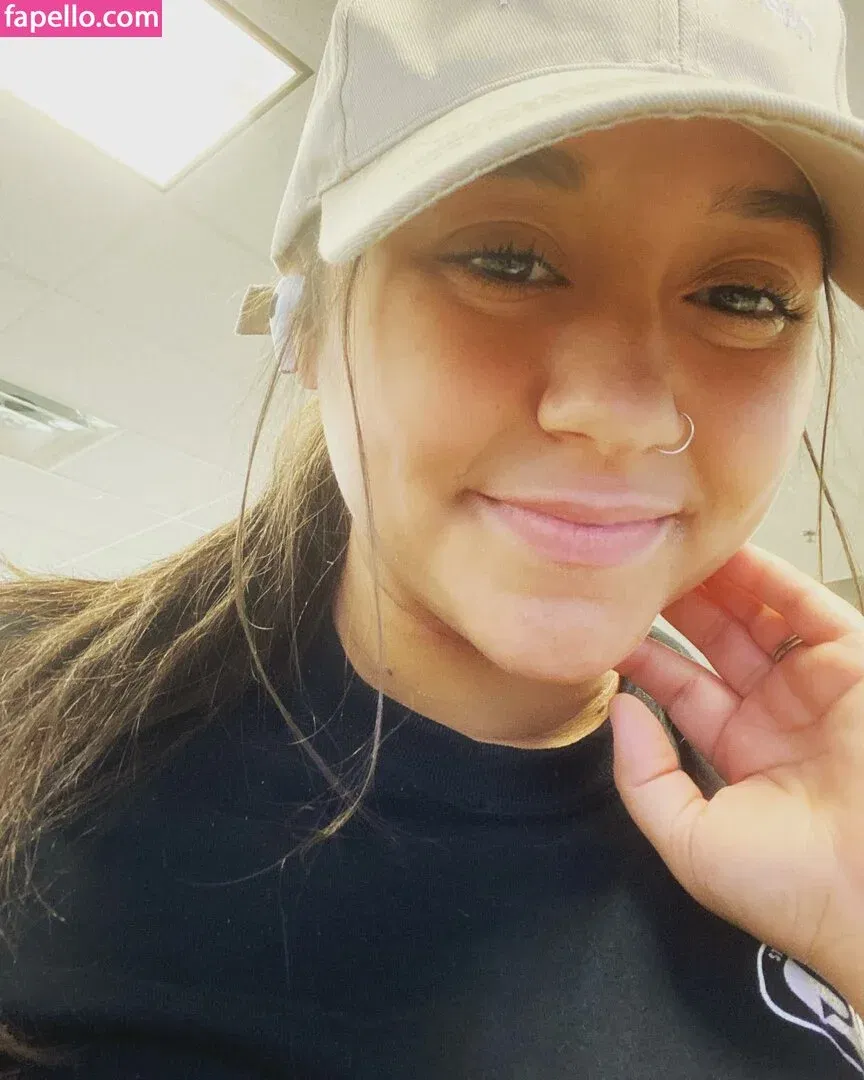 rijayy Onlyfans Photo Gallery 