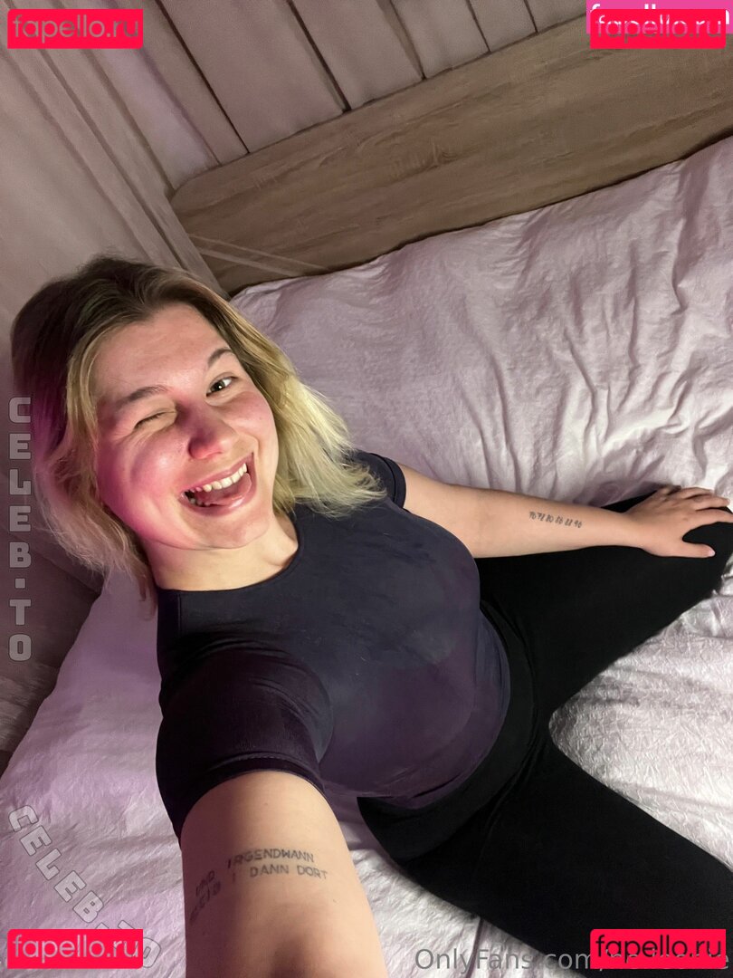 he.leonie Nude Onlyfans Photo 9