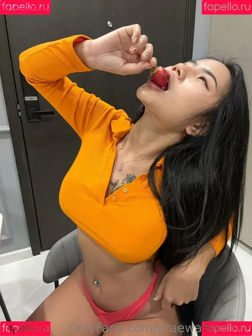 praewasianfree Onlyfans Photo Gallery 