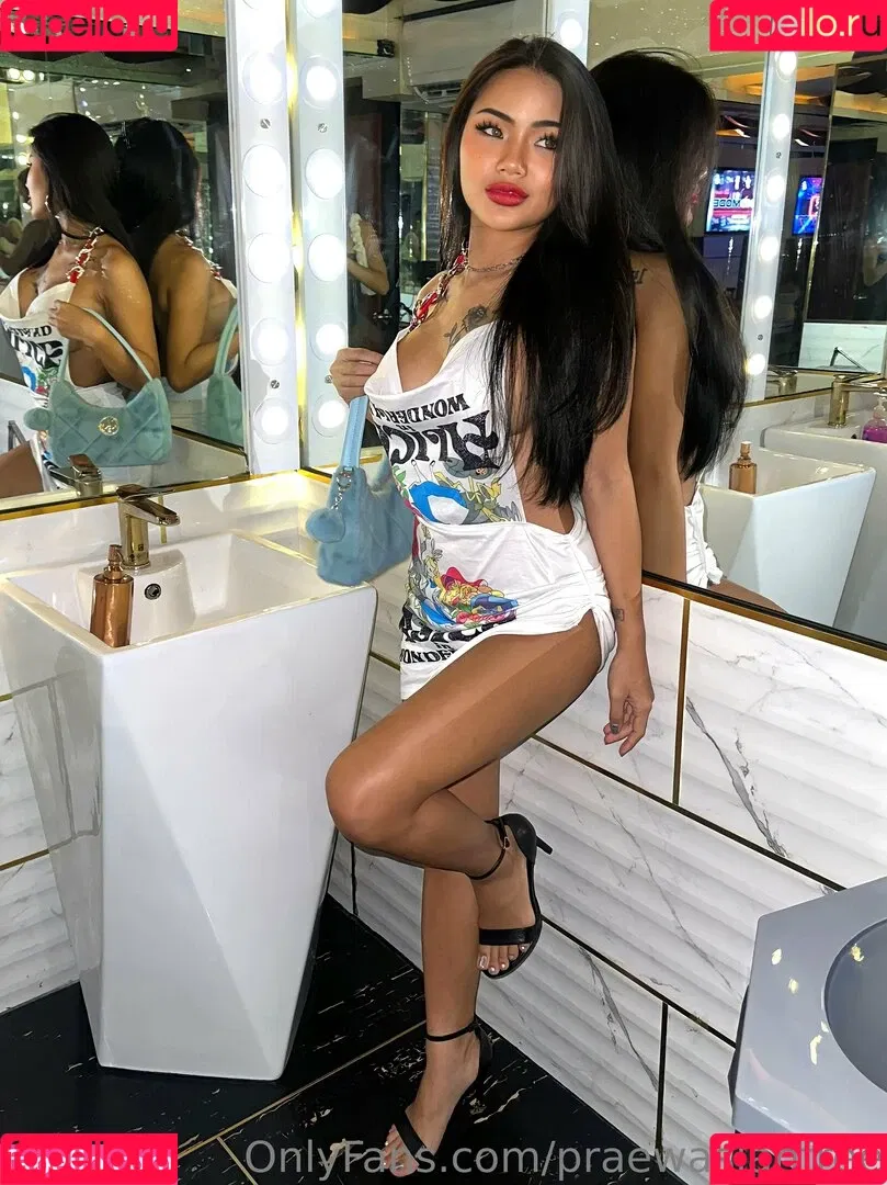 praewasianfree Onlyfans Photo Gallery 