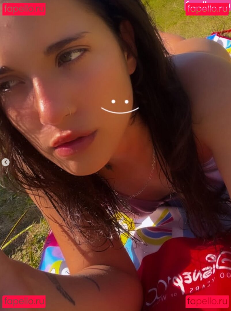 Violeta Re Nude Onlyfans Photo 9