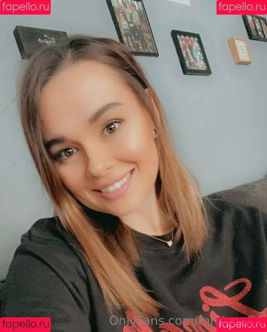 mrstoes24 Onlyfans Photo Gallery 