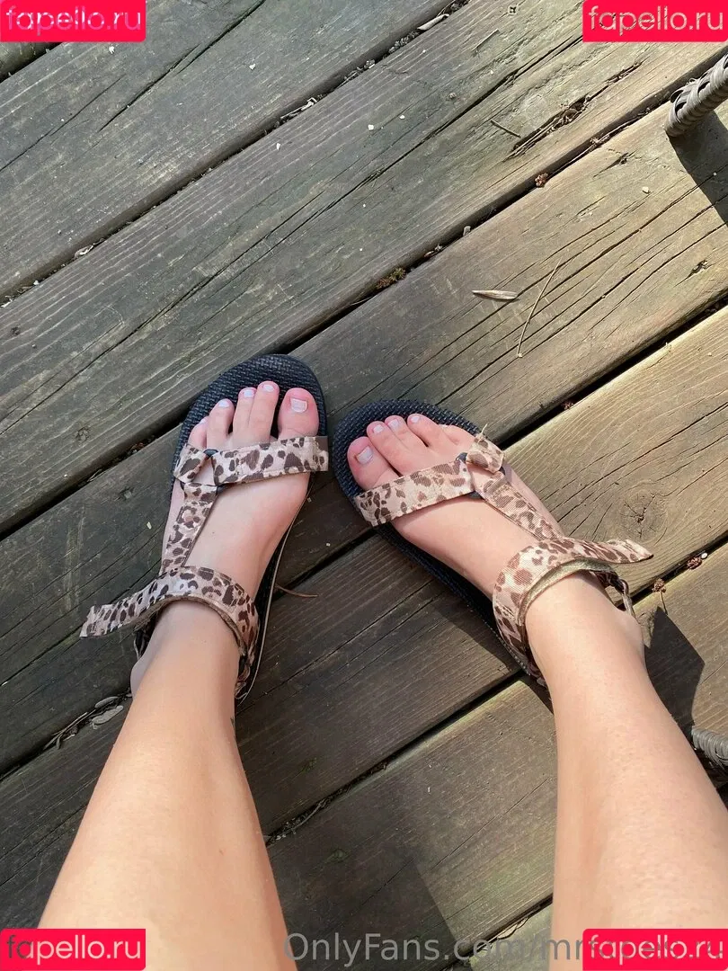 mrstoes24 Onlyfans Photo Gallery 