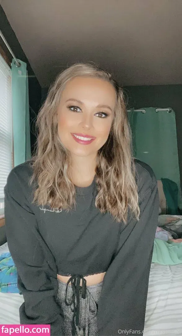 mrstoes24 Onlyfans Photo Gallery 