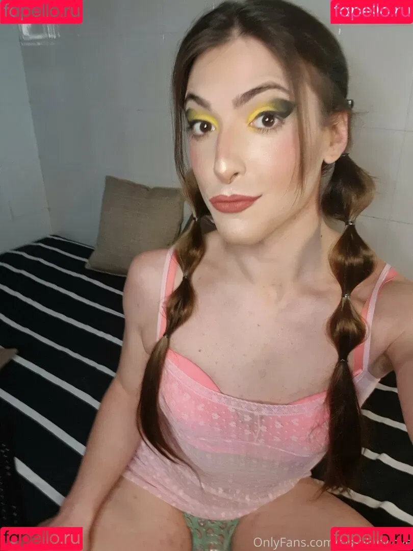 sissylucylove Onlyfans Photo Gallery 