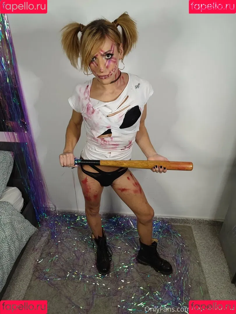 sissylucylove Onlyfans Photo Gallery 