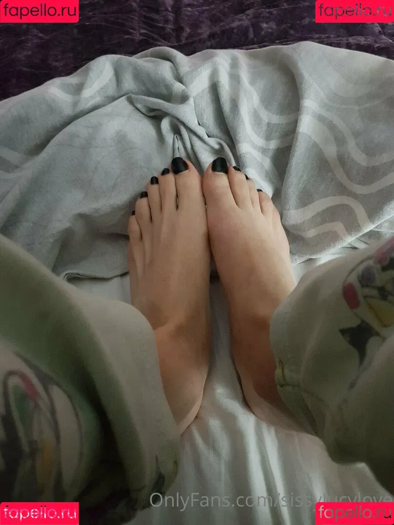 sissylucylove Onlyfans Photo Gallery 