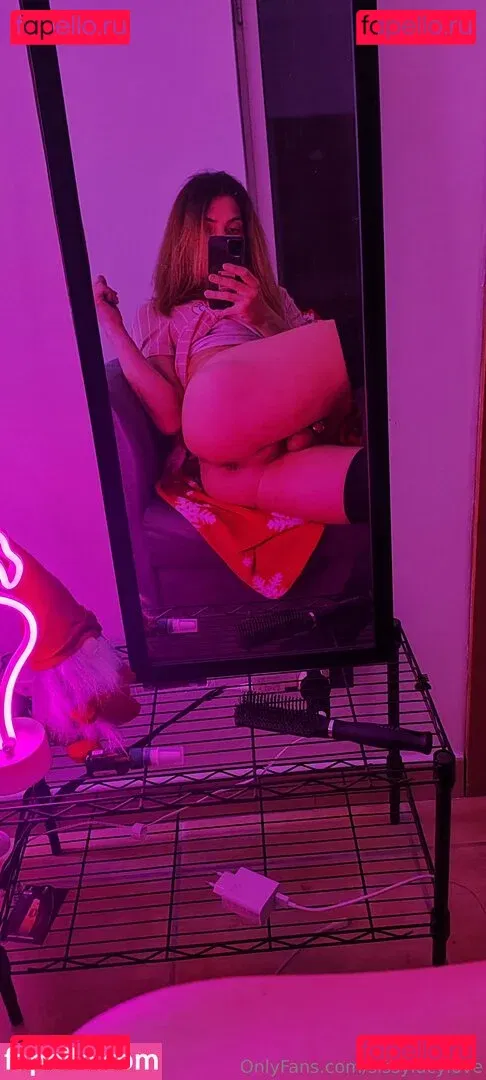 sissylucylove Onlyfans Photo Gallery 