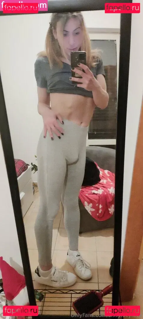 sissylucylove Onlyfans Photo Gallery 