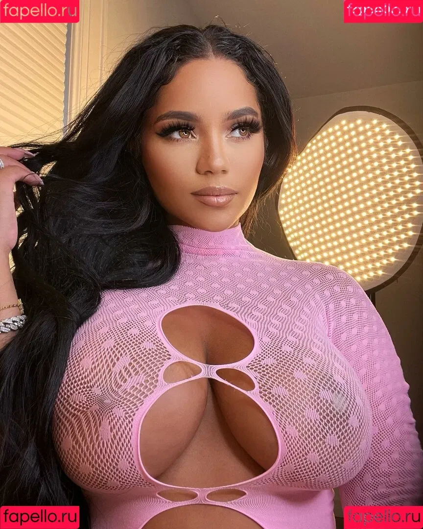 Makeawishstar Onlyfans Photo Gallery 