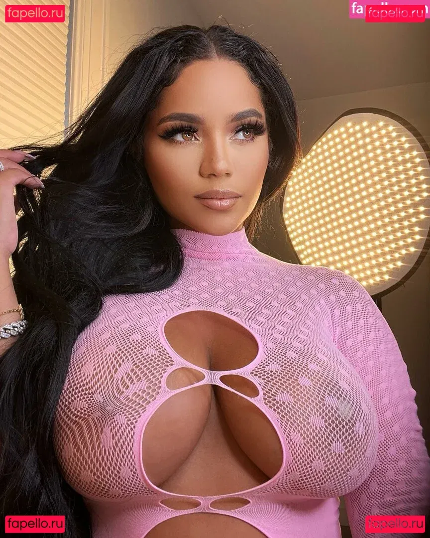 Makeawishstar Onlyfans Photo Gallery 