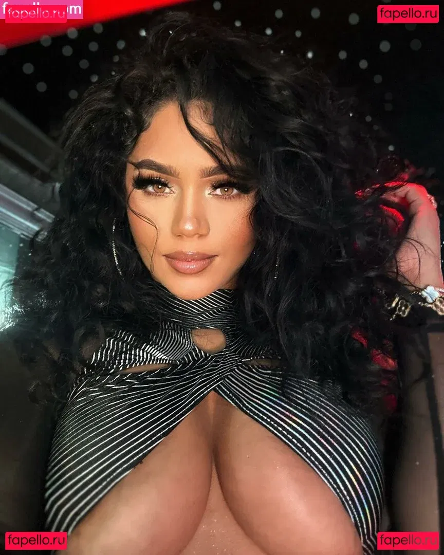 Makeawishstar Onlyfans Photo Gallery 