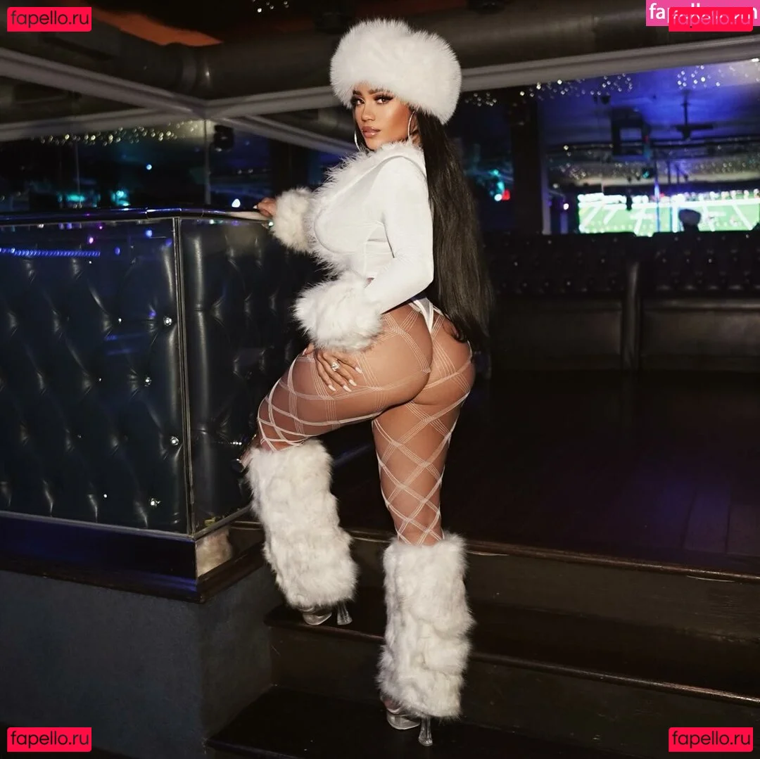 Makeawishstar Onlyfans Photo Gallery 