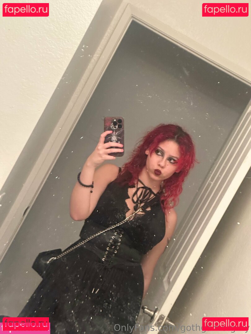 gothgamergirly Nude Onlyfans Photo 10