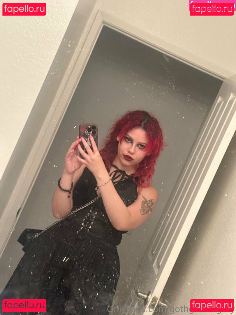 gothgamergirly Nude Onlyfans Photo 9
